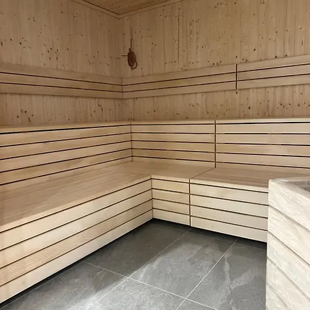 Wakacyjny Baltic Waves - Taras 180 M2 *