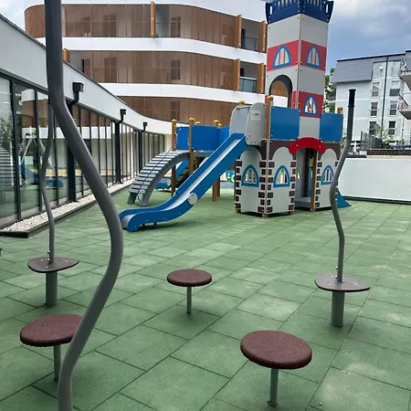 Apartment Wakacyjny Baltic Waves - Taras 180 M2 Miedzyzdroje