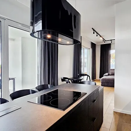 Apartment Wakacyjny Baltic Waves - Taras 180 M2 Miedzyzdroje