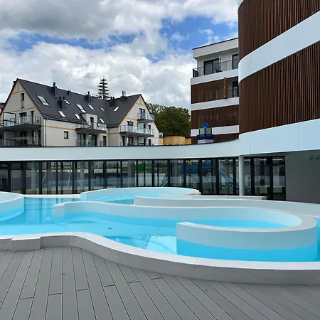 アパート Wakacyjny Baltic Waves - Taras 180 M2 *